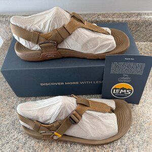 Women's Switchback Sandal  l  Size 10  l Color: Sandstorm